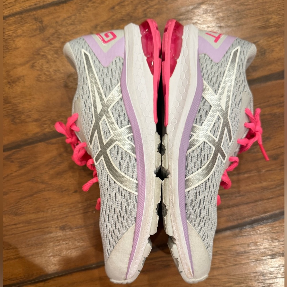 ASICS Runners - Picture 5 of 10
